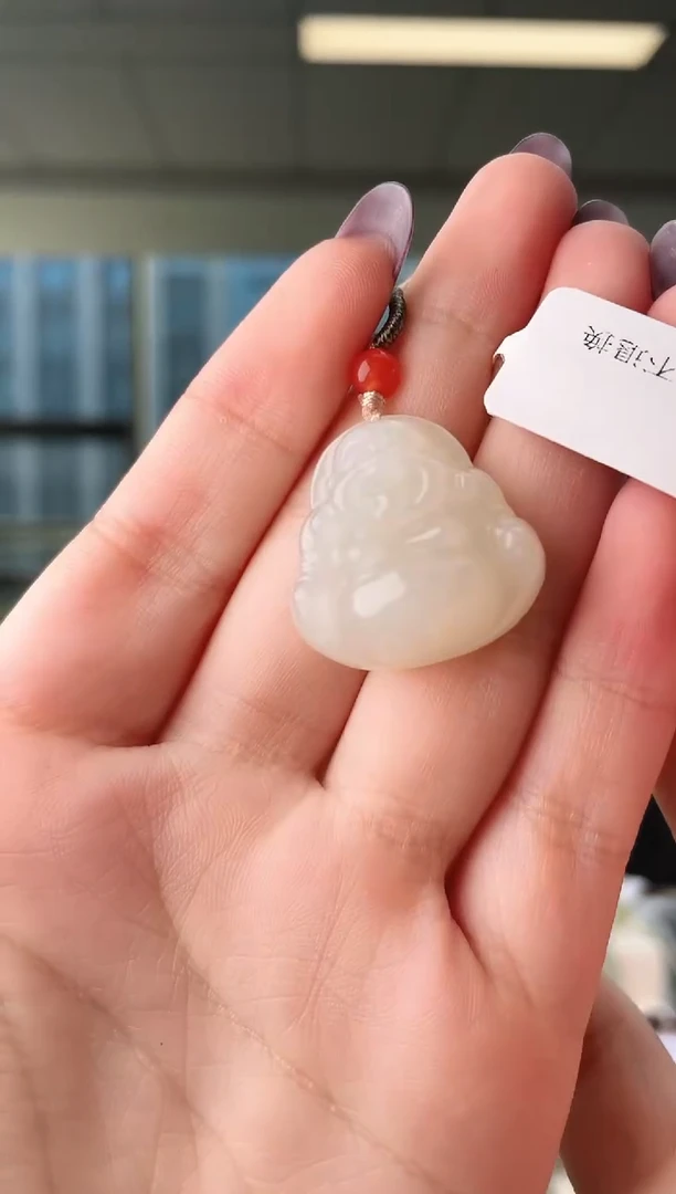 颈饰未镶嵌和田玉佛公 无