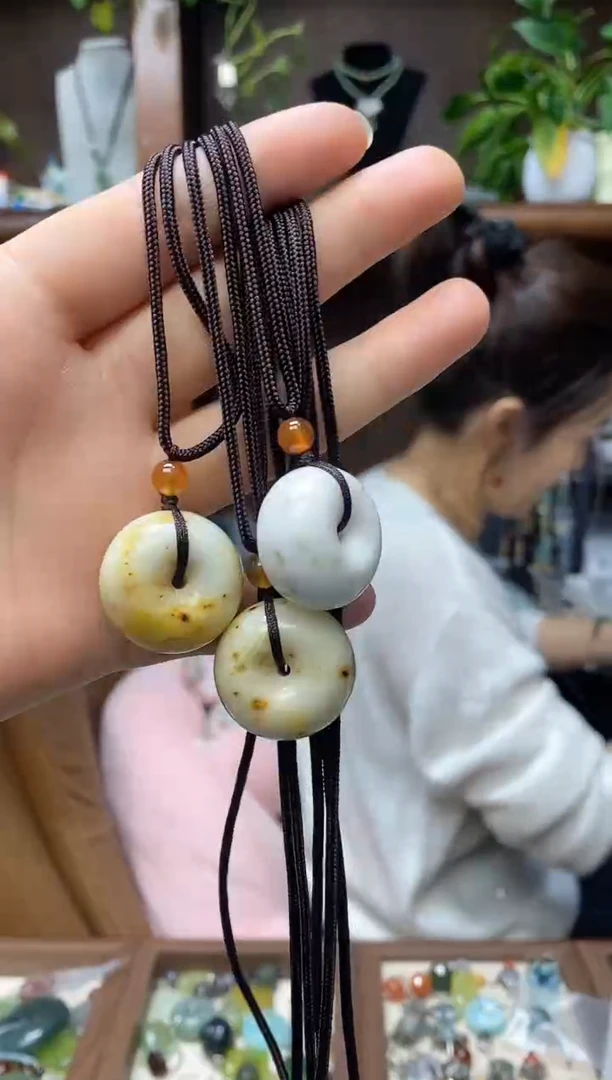 未镶嵌岫玉吊坠·多样性发货其中发一