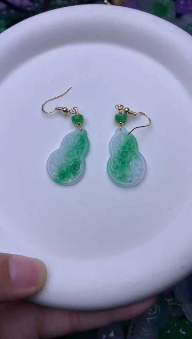 颈饰未镶嵌翡翠缅甸翡翠吊坠