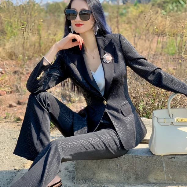 早秋新款修身气质显瘦职业装工作服长袖西装外套喇叭裤女两件套