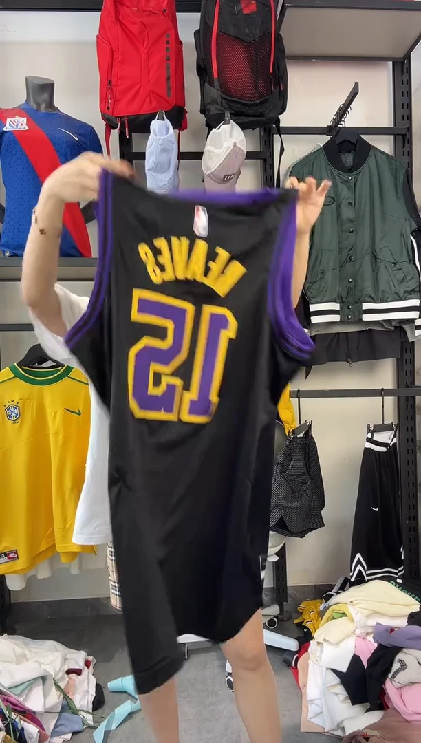 156   ·编码 瑕疵款以直播间过款为准 尺码·L