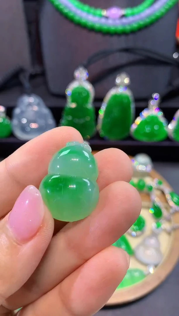 翡翠未镶嵌吊坠(不含链)吊坠
