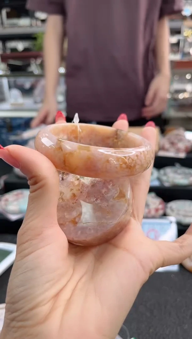 未镶嵌手镯石英质玉60圈口（不退不换）1751505