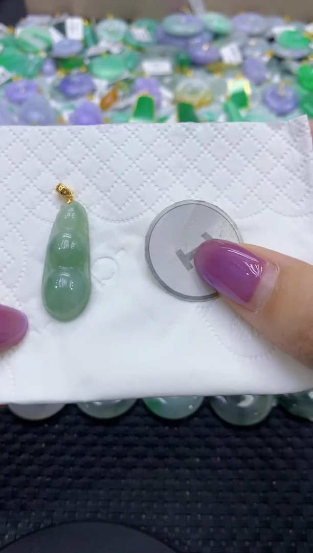 颈饰未镶嵌翡翠天然缅甸翡翠A货