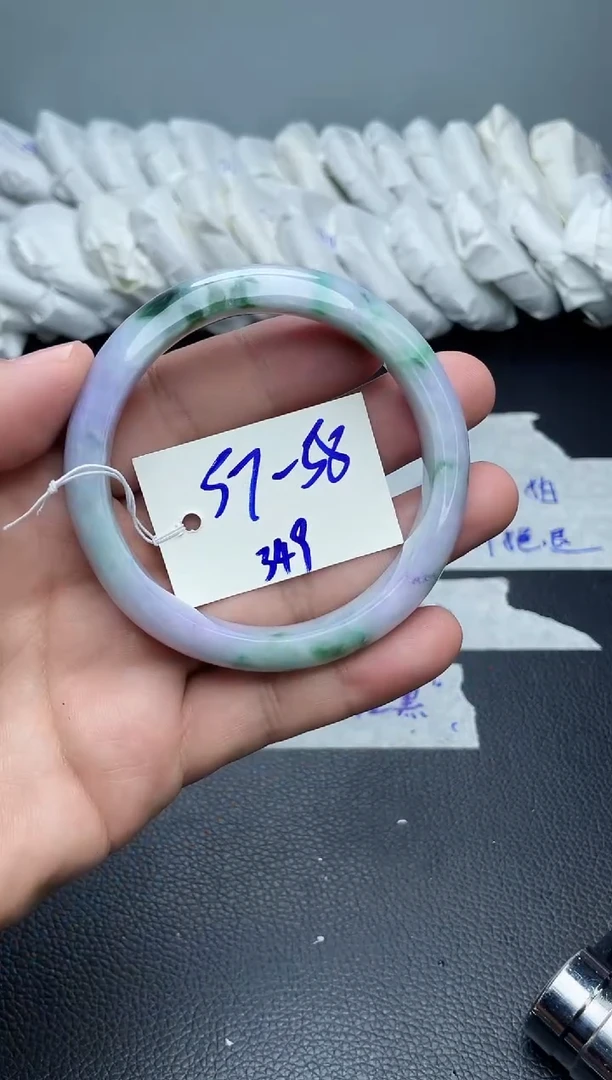 翡翠手镯未镶嵌349