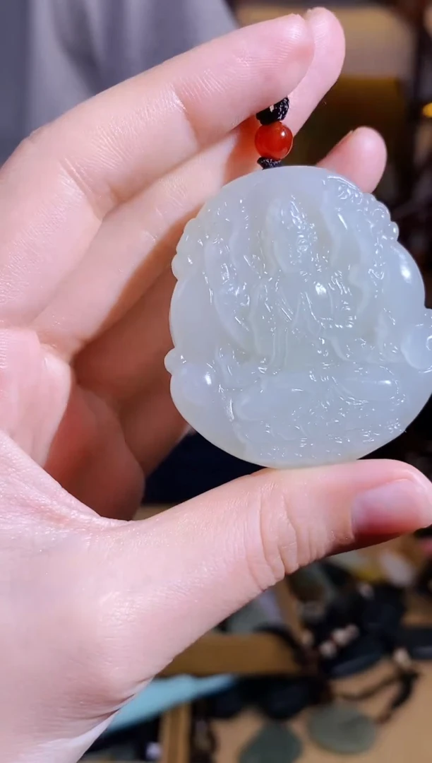 和田玉未镶嵌颈饰1