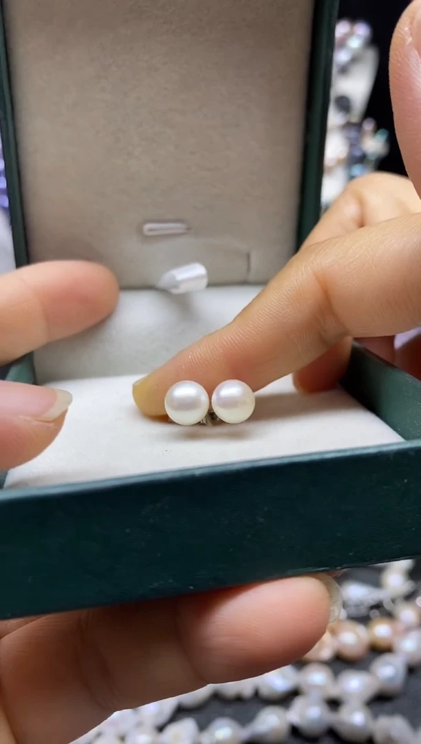 银S925镶嵌淡水珍珠耳饰多人