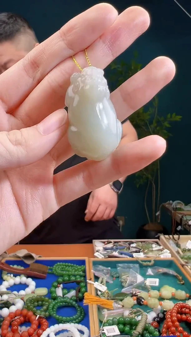 颈饰未镶嵌和田玉多样性发货 拍一单发一个