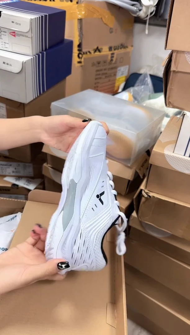 7 正品微瑕 270 37码