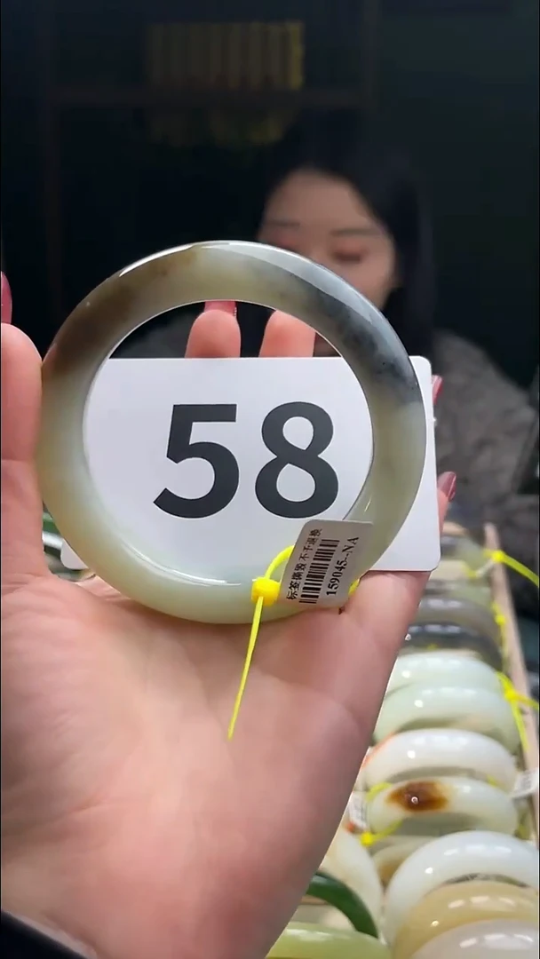 定制和田玉和田玉手镯