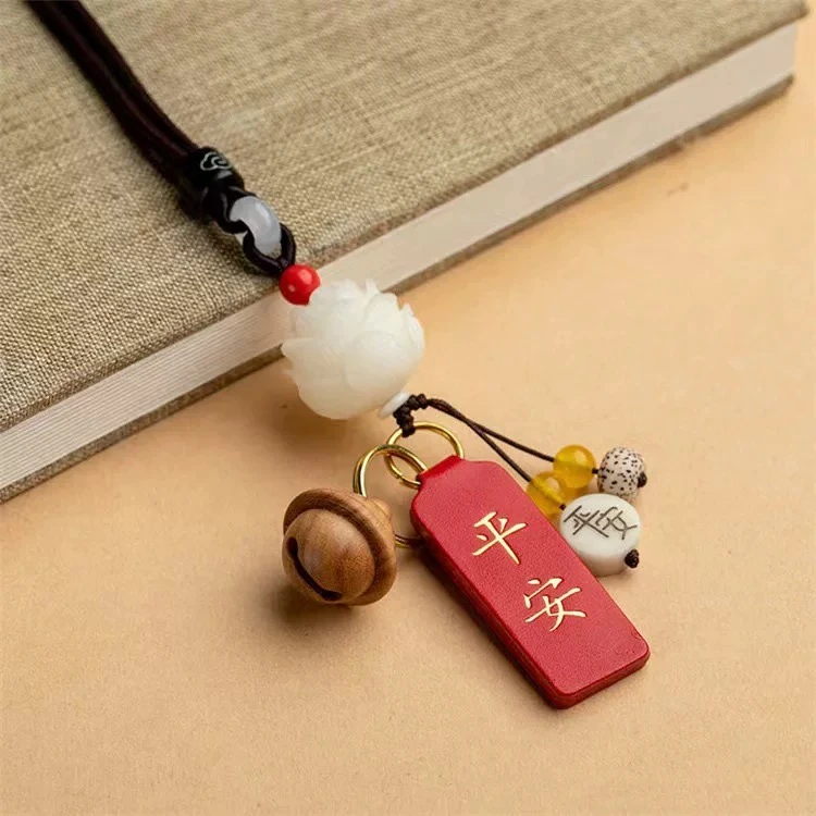 汽车挂件网红车内吊饰好运莲莲车挂莲花后视镜男女平安符吊坠