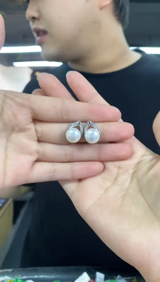 银S925镶嵌淡水珍珠耳饰多样性发其一颜色微差