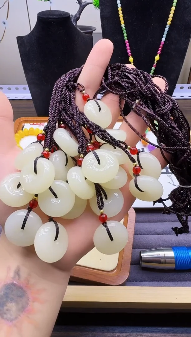 和田玉14K金镶嵌颈饰X18