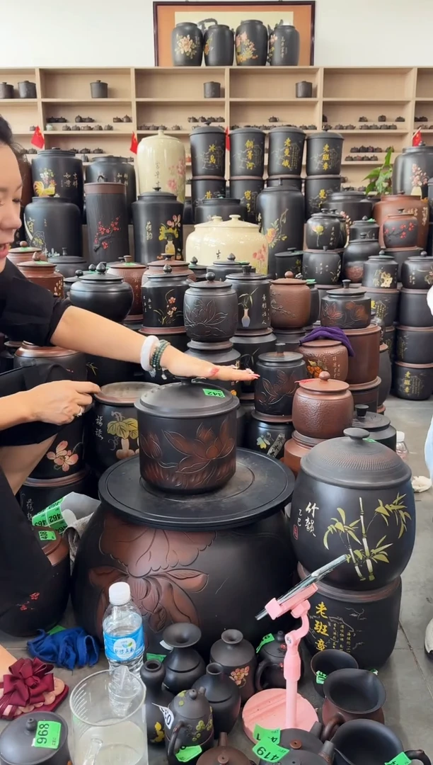 罐瑕疵茶叶罐  342 鼓盖小五饼浮雕荷花