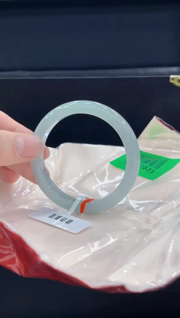 未镶嵌手镯翡翠翡翠手镯