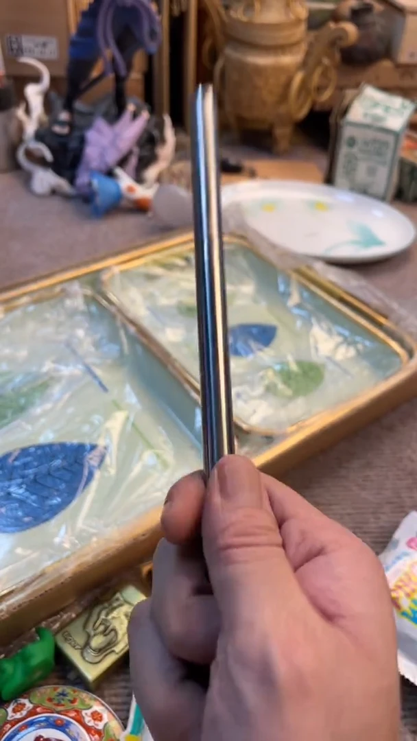 瓷片上*老崔杂货铺默认微瑕
