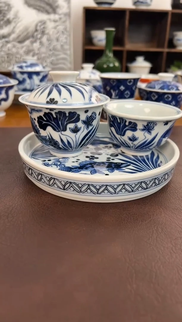 D****x照夜白青花鱼藻元宝套组加壶承