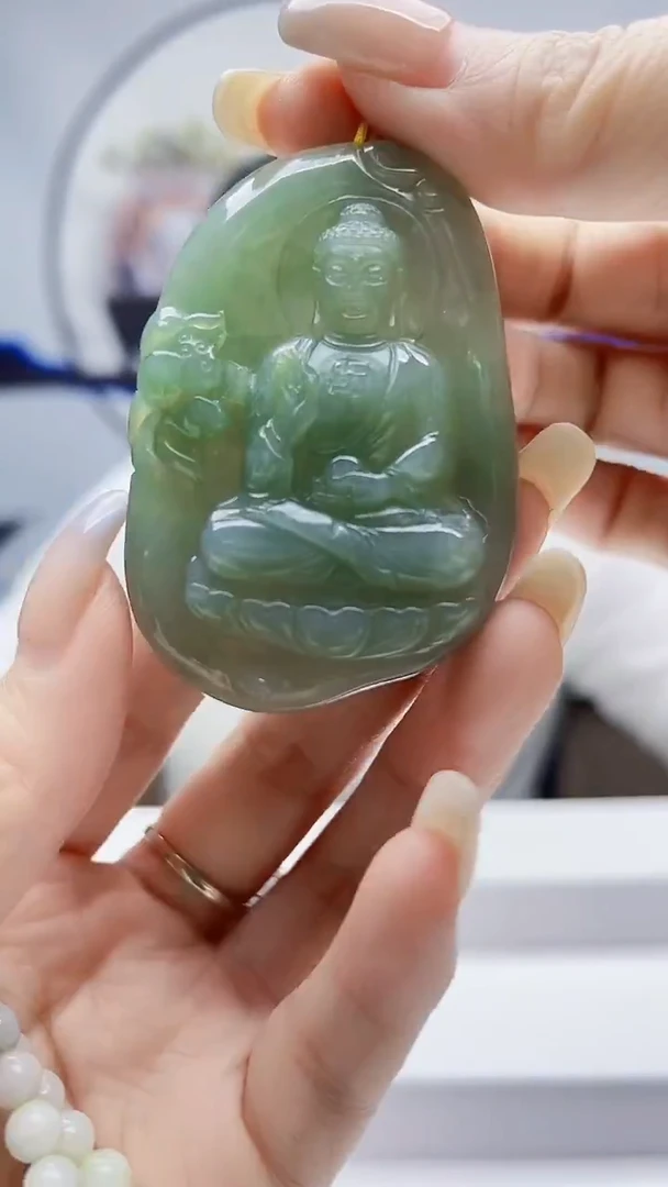 未镶嵌定制翡翠毛货挂件81