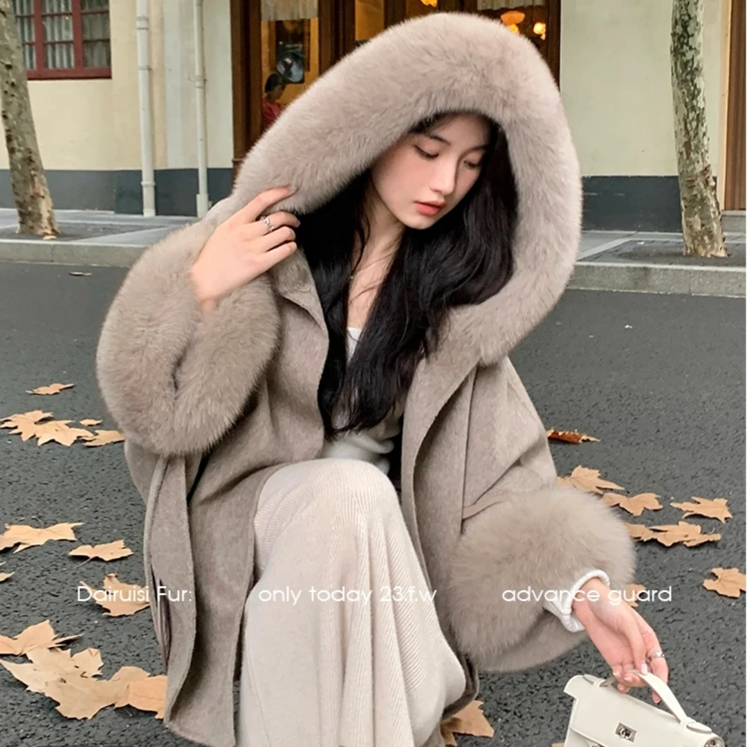 【富家小女】反季福利圣诞款双面羊毛大衣女高级感连帽狐狸毛斗篷