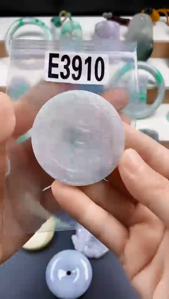颈饰未镶嵌翡翠天然翡翠吊坠挂件