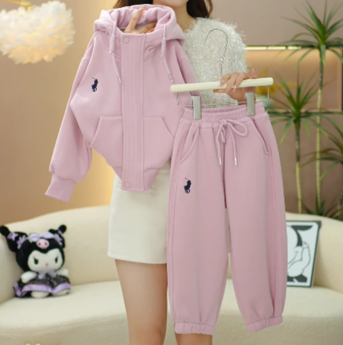 逗小铺【七尚】2025早秋款韩版休闲连帽百搭洋气运动开衫外套Q001