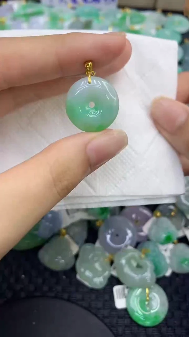 颈饰未镶嵌翡翠天然缅甸A货翡翠