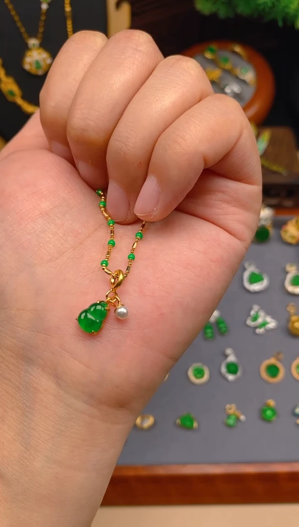 【闪购商品】翡翠吊坠(不含链)银S925镶嵌葫芦万能扣