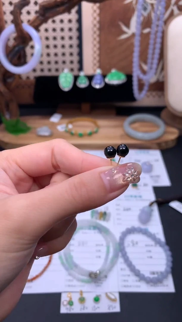 18K金镶嵌定制翡翠48小时鉴赏期 退货不扣服务费