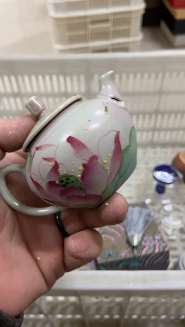 杯有破损的有瑕疵的介意勿拍