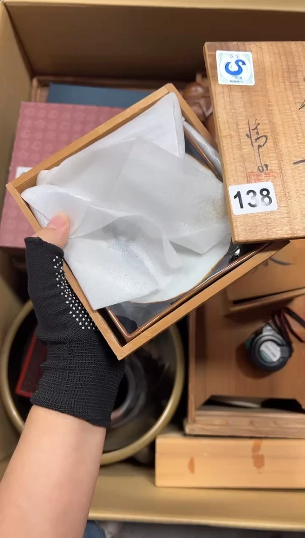 瓷片E****n138中古商品谨慎参拍