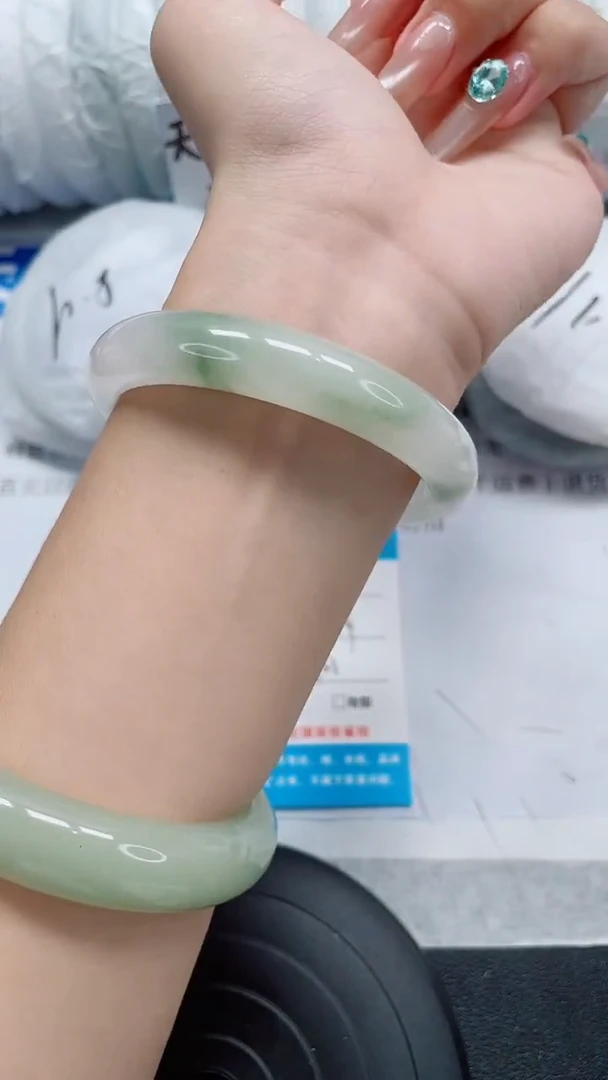 未镶嵌手镯石英质玉106-58/59