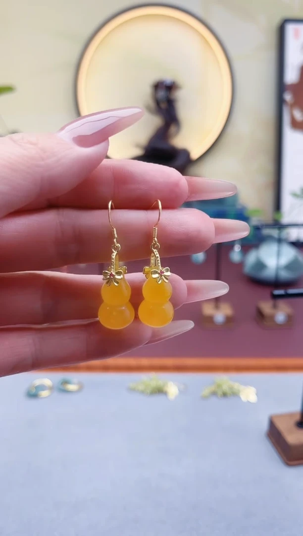 未镶嵌耳饰玛瑙/玉髓黄色葫芦