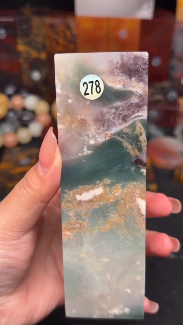 玉用***1桂林鸡血桌面创意摆件 编号:278