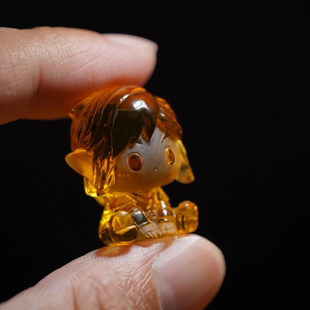塞尔达林克天然琥珀蜜蜡雕刻件