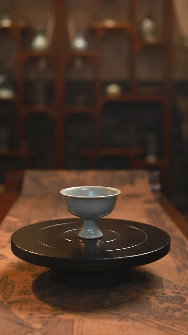 原矿青绿釉高足杯