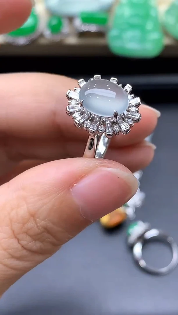 18K金镶嵌戒指翡翠588-中国好珍宝