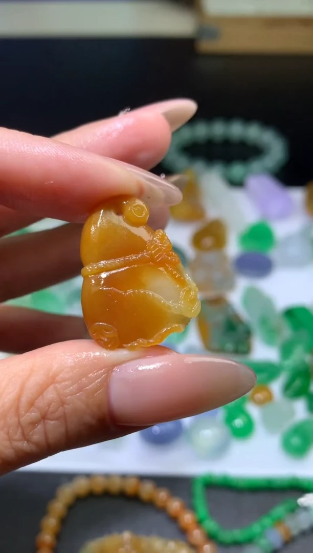 未镶嵌定制翡翠毛货  25.6-19.7-8.1