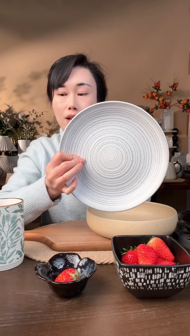 【闪购商品】瓷片9英寸螺纹麻点盘微瑕