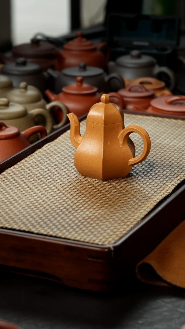 【闪购商品】紫砂茶壶黄金段六方思婷100cc