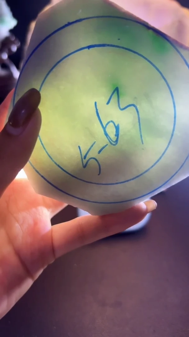 未镶嵌翡翠定制翡翠思*翡翠