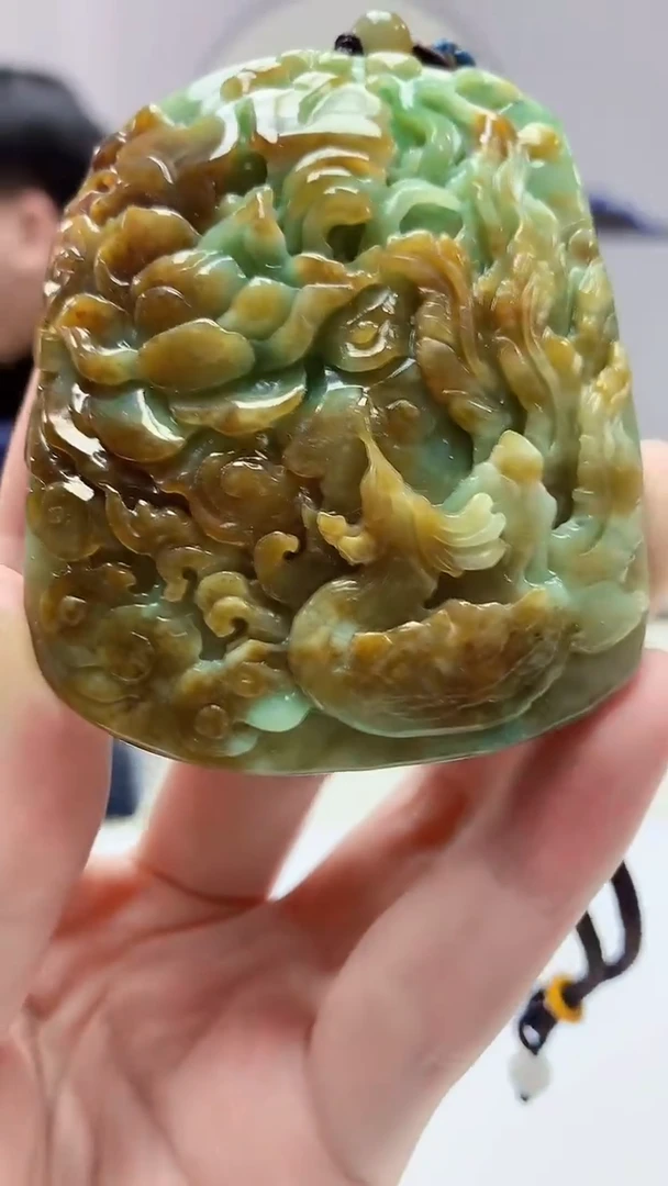 【闪购商品】定制翡翠未镶嵌5060zm-毛货挂件52