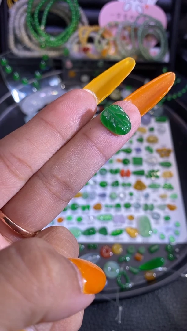 未镶嵌挂件翡翠叶子