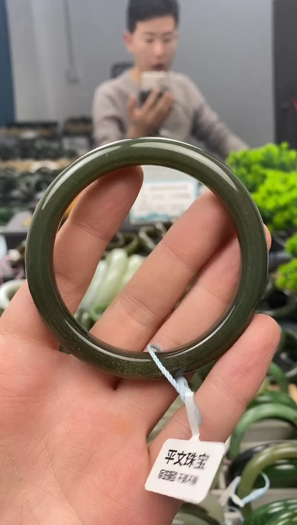 未镶嵌手镯和田玉57.8