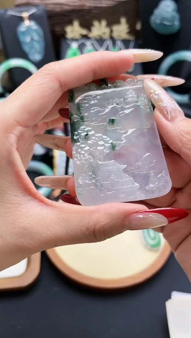 【闪购商品】翡翠颈饰未镶嵌翡翠山水牌