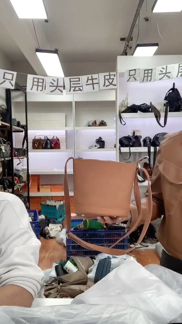 头层牛皮清货真皮 新水桶橘色