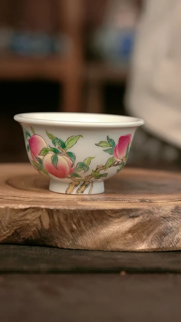 手绘 高温现代瓷 气窑 釉上粉彩桃子大压100c