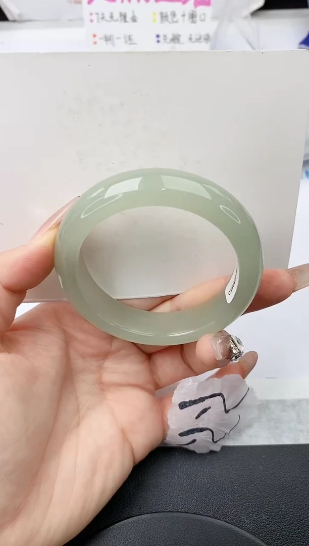 未镶嵌手镯石英质玉w131-DB多样性发货55+