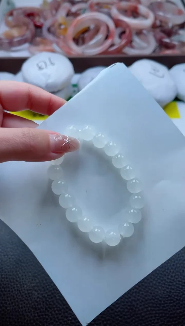 【闪购商品】石英质玉手镯未镶嵌小圆手串