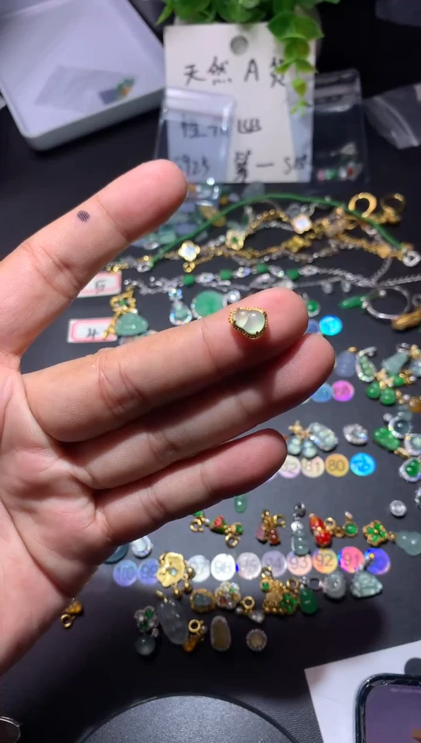 吊坠(不含链)银S925镶嵌翡翠1