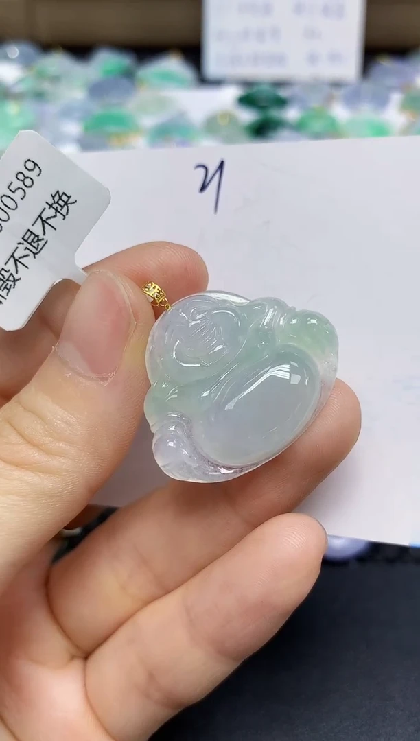 翡翠18K金镶嵌颈饰天然缅甸翡翠A货